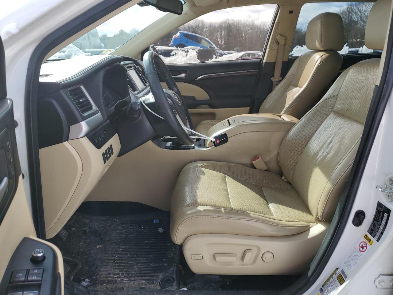 2015 Toyota Highlander - Image 7