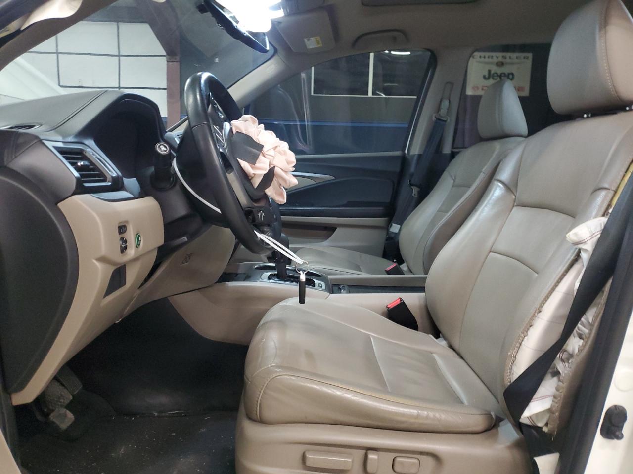 2018 Honda Pilot - Image 7