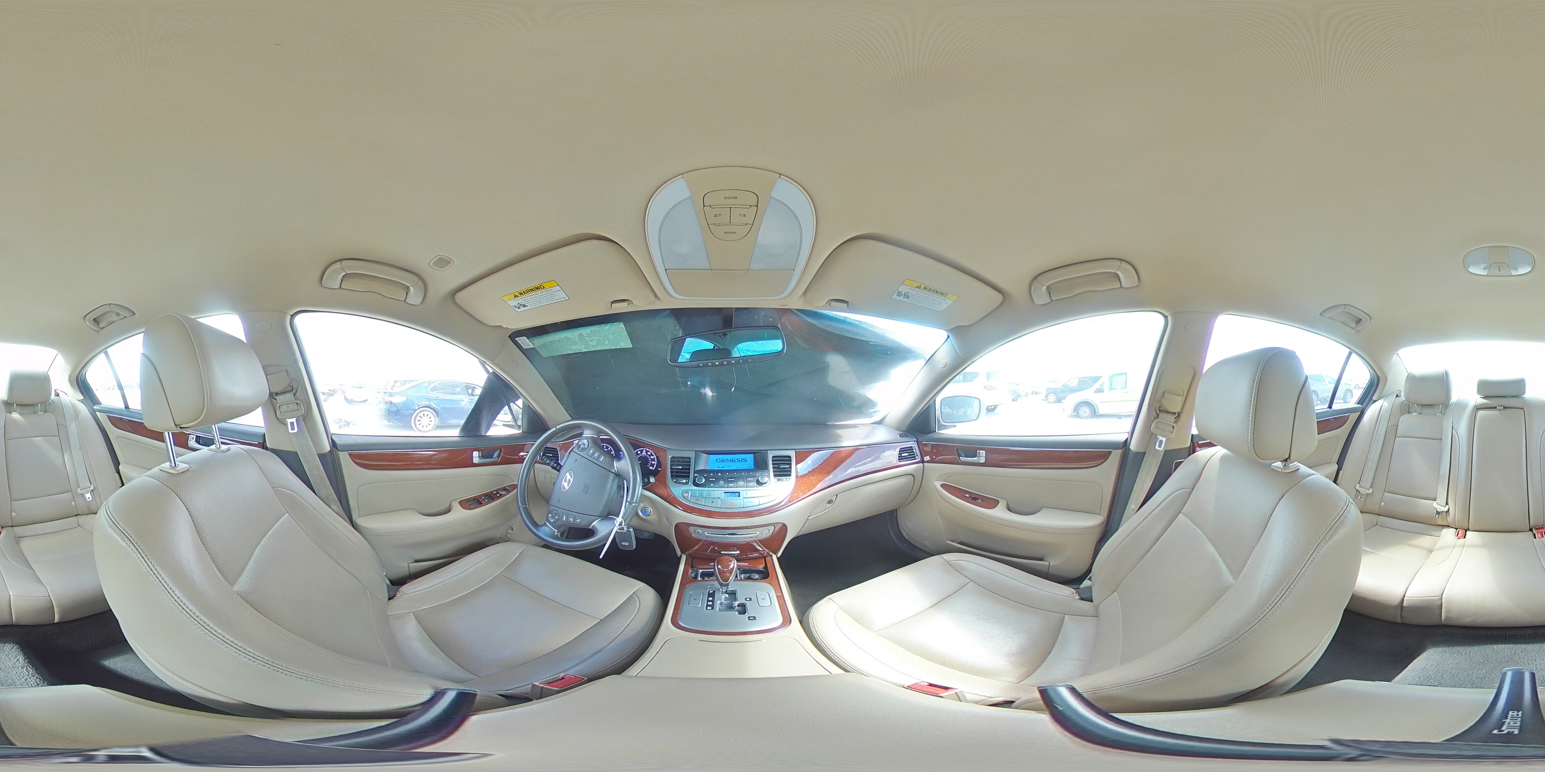 2013 Hyundai Genesis - Image 12