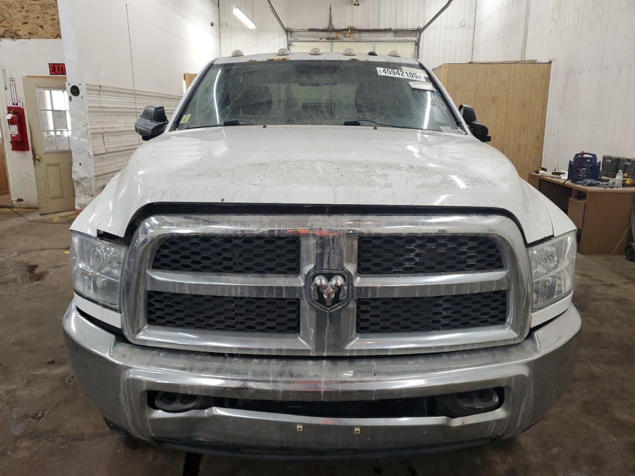 2014 RAM 3500 - Image 5
