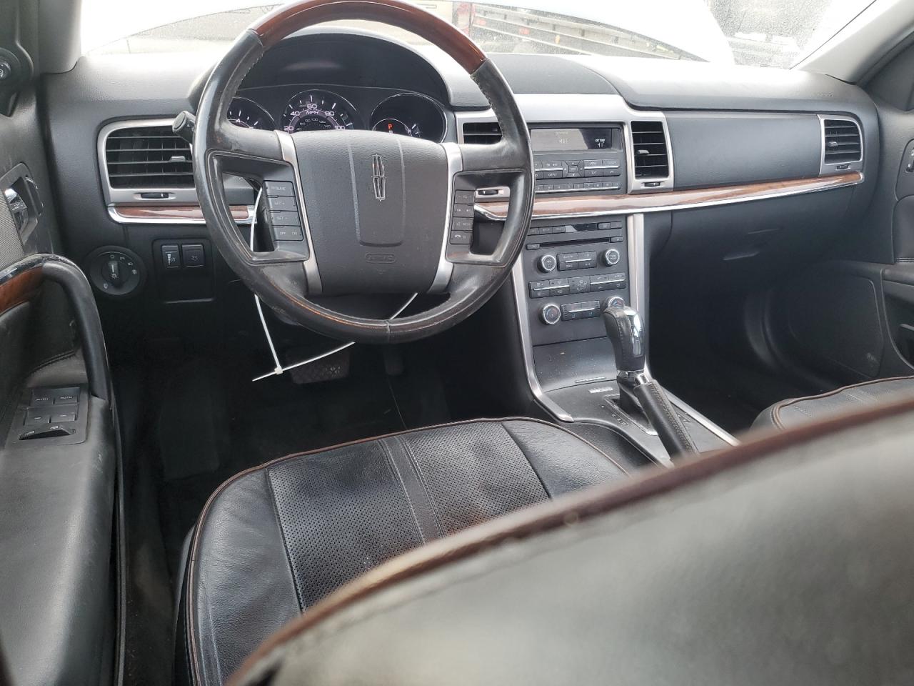 2012 Lincoln MKZ - Image 8
