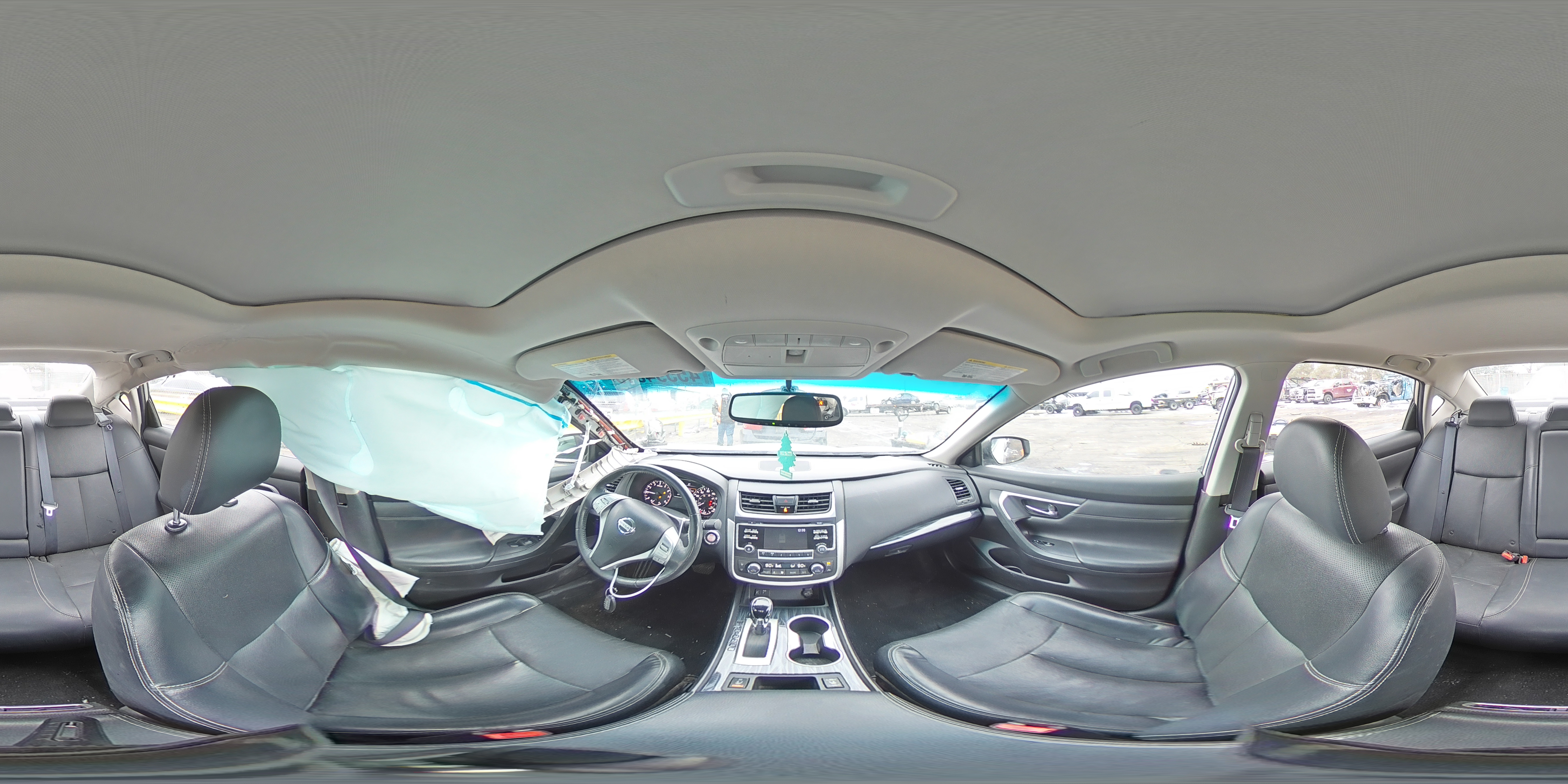 2017 Nissan Altima - Image 13