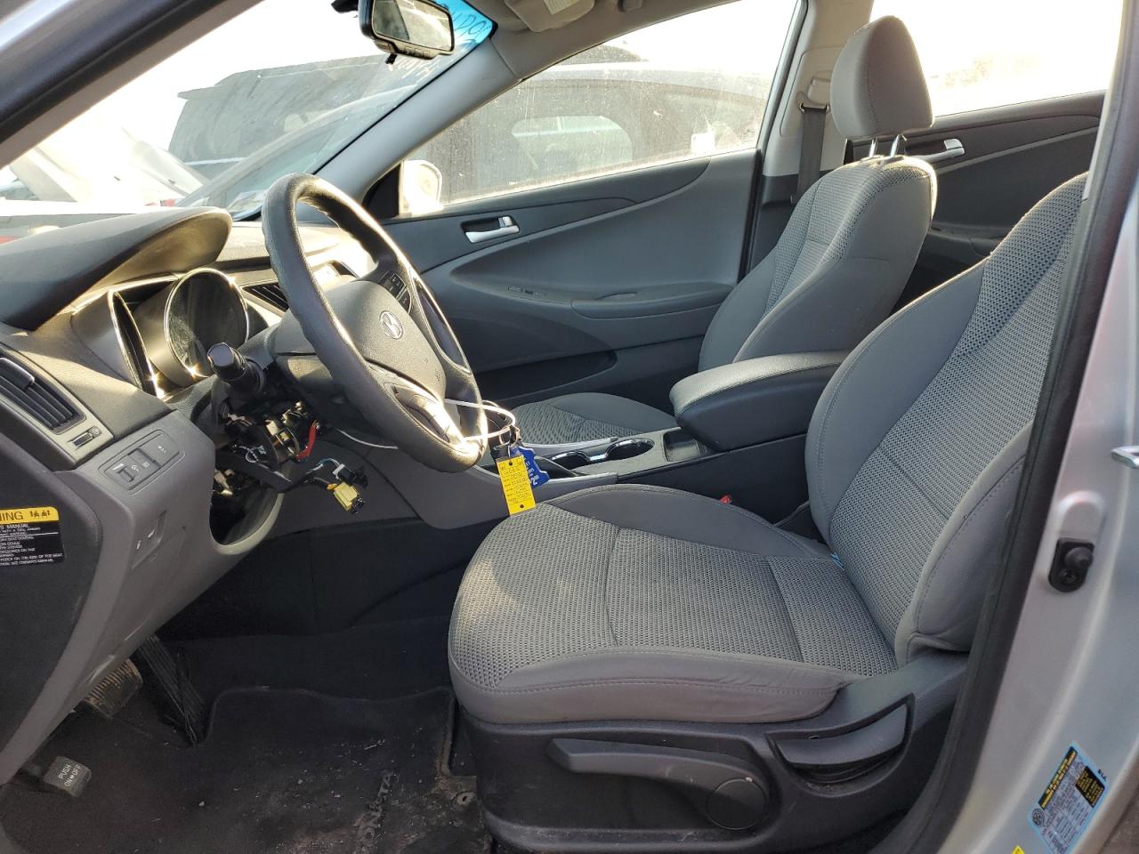 2012 Hyundai Sonata - Image 7