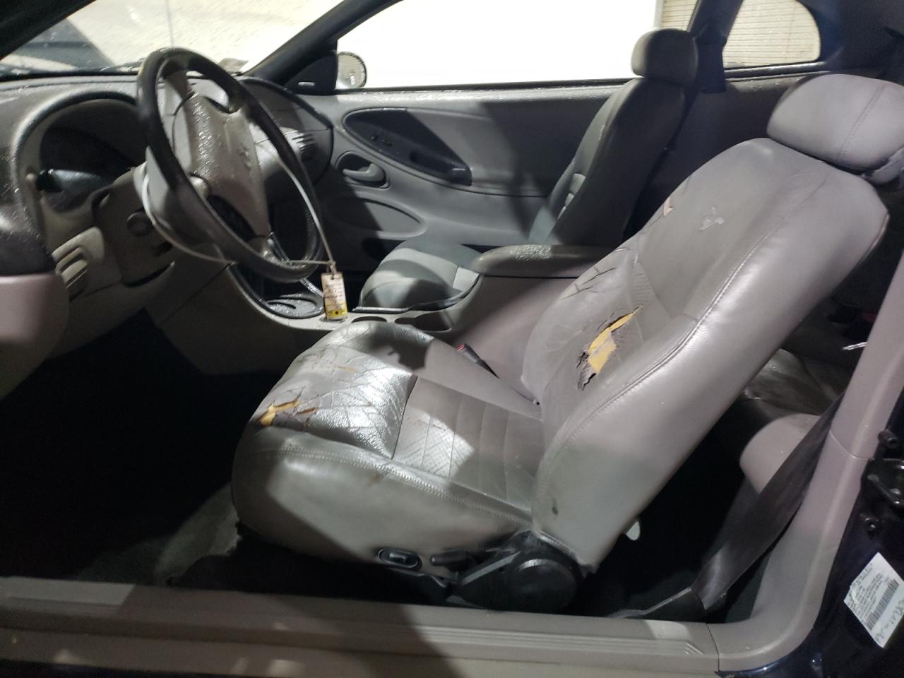 2001 Ford Mustang - Image 7