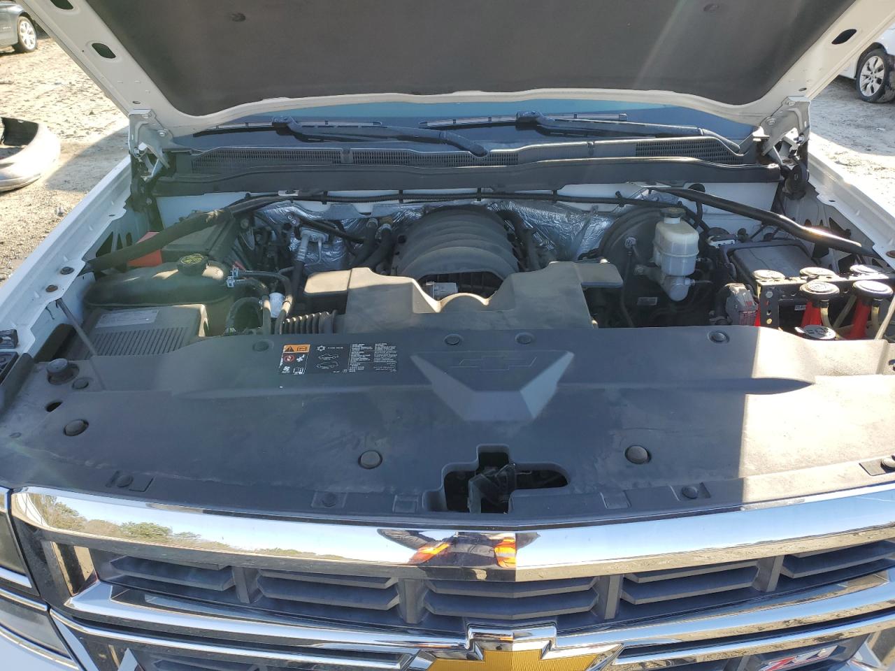 2015 Chevrolet Silverado - Image 11