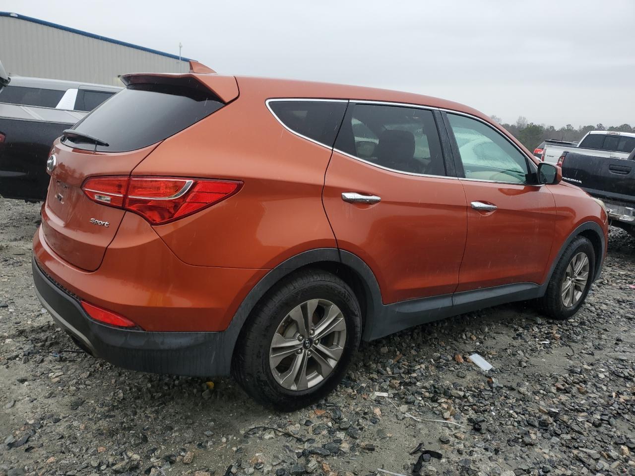 2016 Hyundai Santa Fe - Image 3