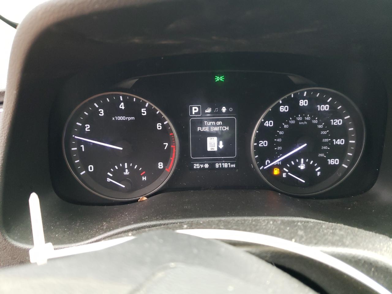 2018 Hyundai Elantra - Image 9