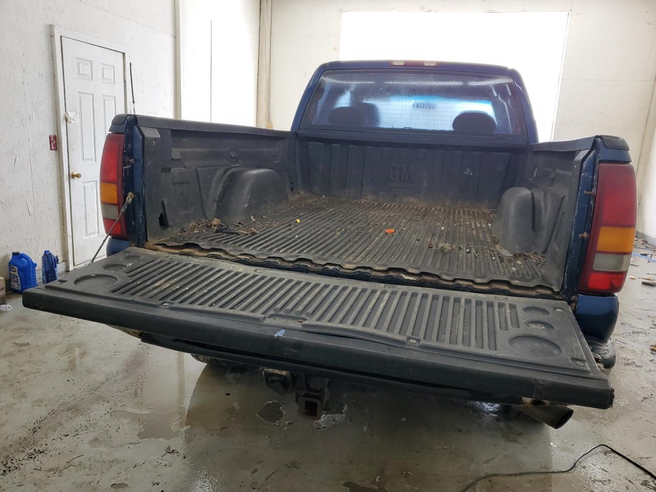 2001 Chevrolet Silverado - Image 6