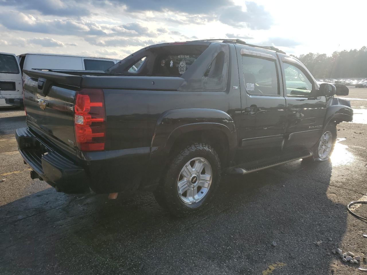CHEVROLET AVALANCHE 2010 VIN 3GNVKFE00AG292958 zdjęcie 3