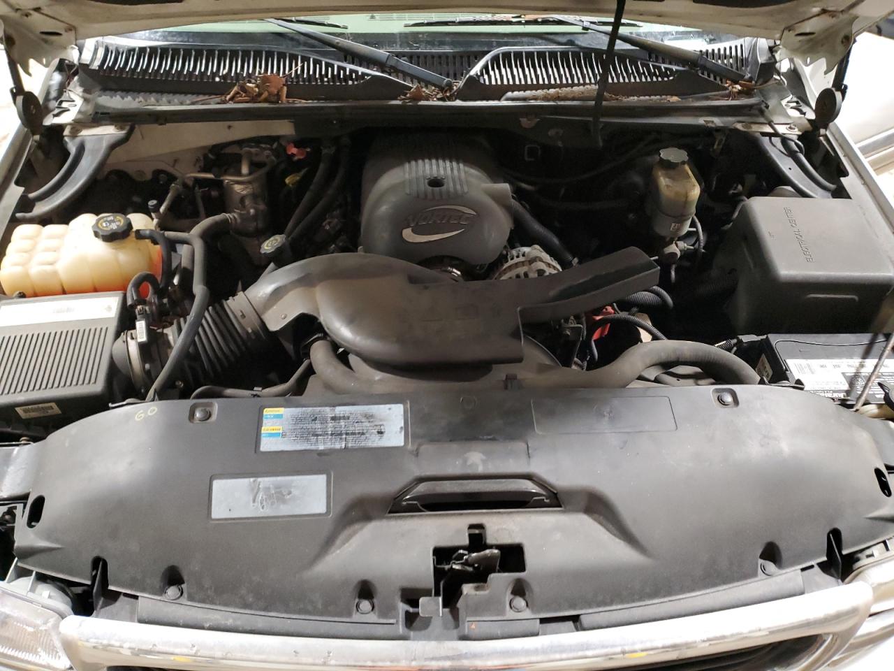 2002 GMC Yukon - Image 12