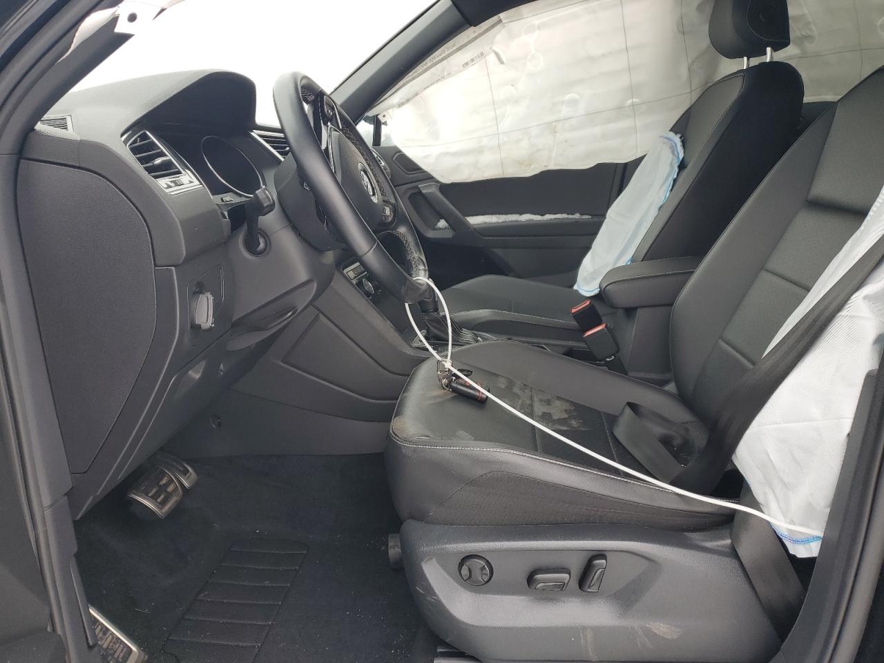 2021 Volkswagen Tiguan - Image 7