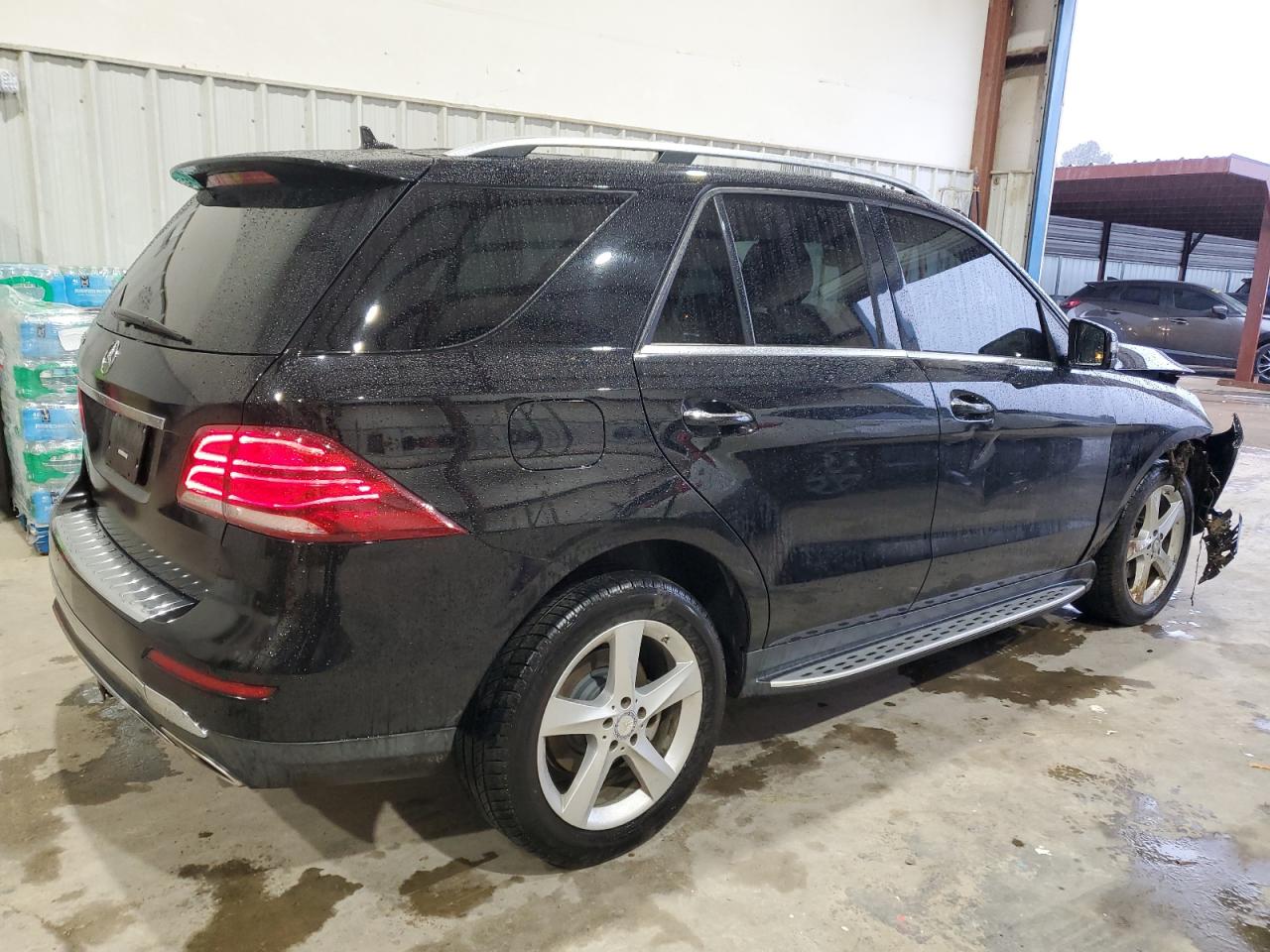 2017 Mercedes-Benz GLE - Image 3