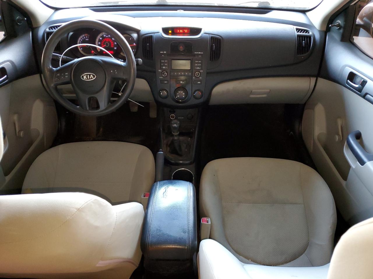 2013 Kia Forte - Image 8