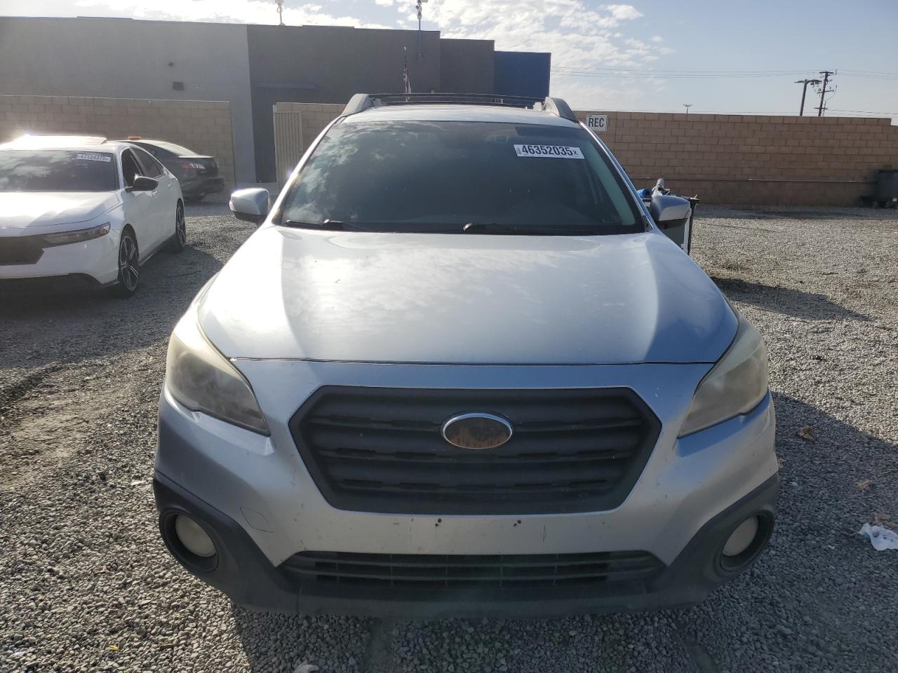 2017 Subaru Outback - Image 5