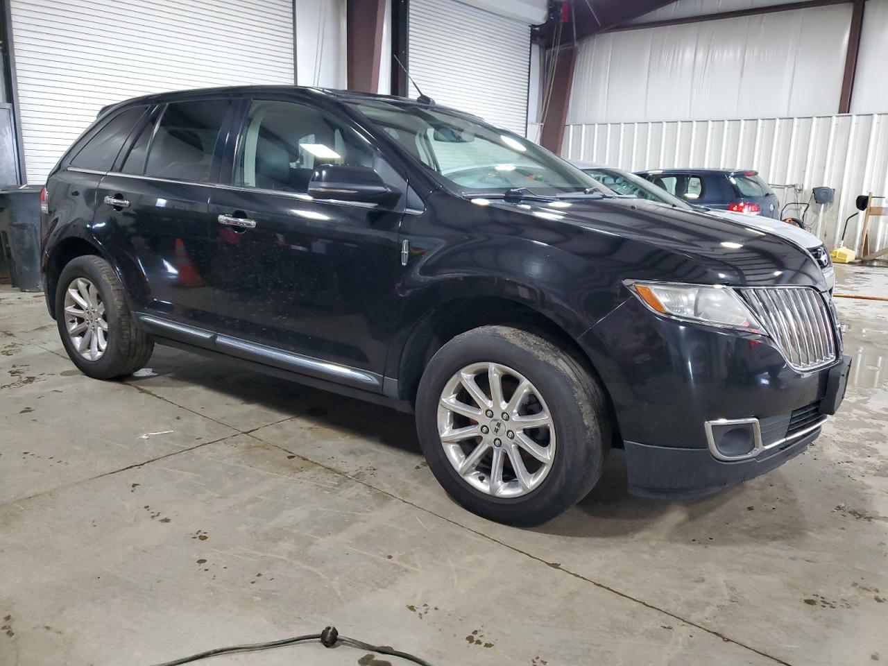 2013 Lincoln MKX - Image 4