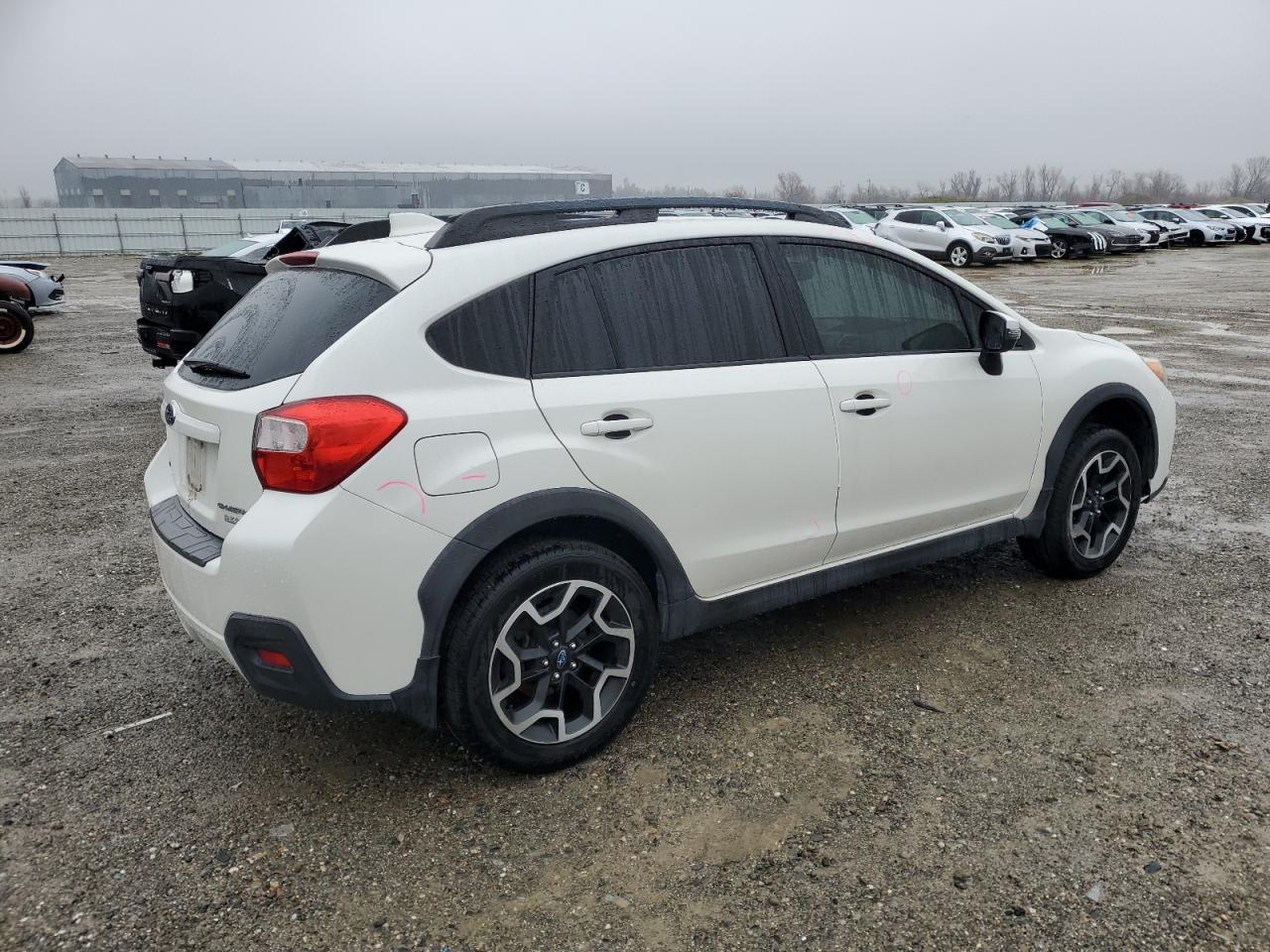 2016 Subaru XV - Image 3