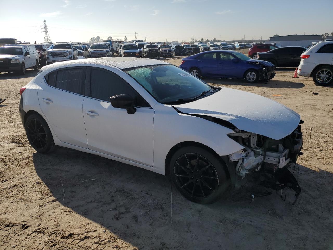 2015 Mazda 3 - Image 4