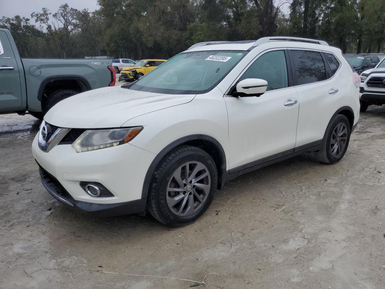 2016 Nissan Rogue - Image 1