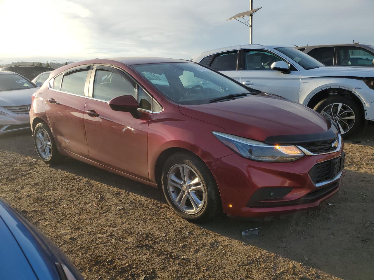 2018 Chevrolet Cruze - Image 4