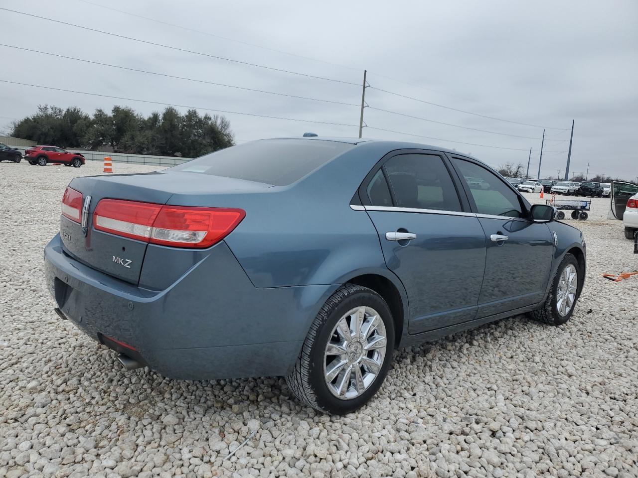 2012 Lincoln MKZ - Image 3