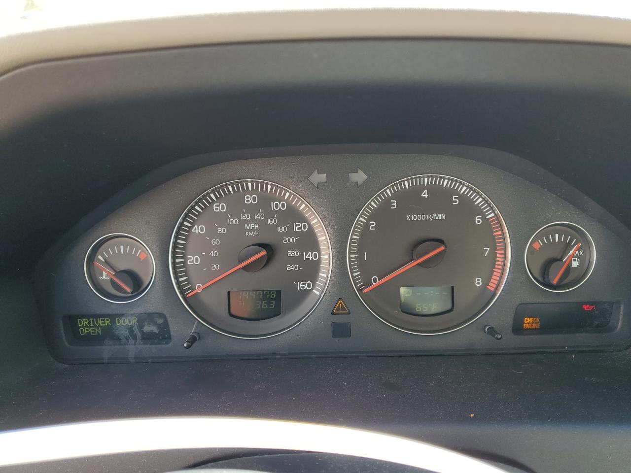 2005 Volvo XC70 - Image 9
