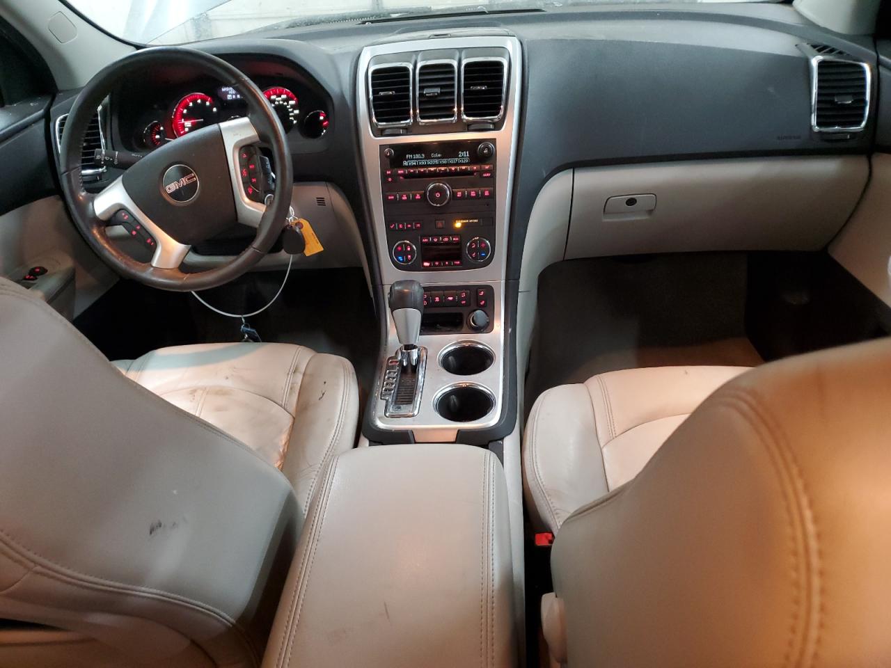 2011 GMC Acadia - Image 8