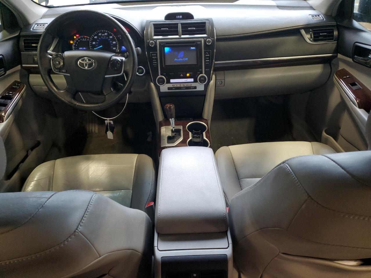 2012 Toyota Camry - Image 8