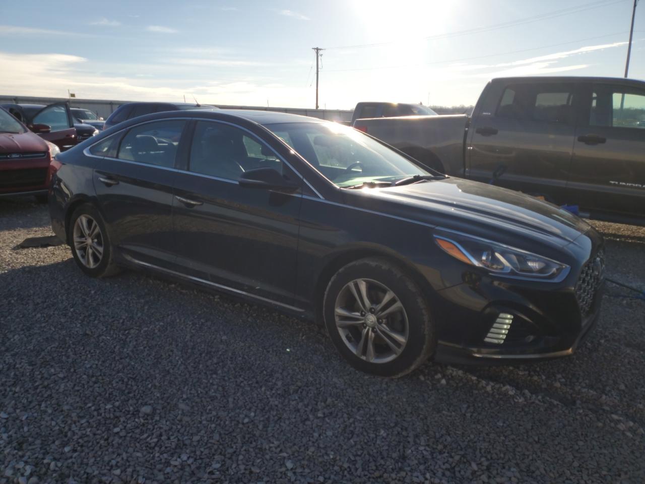 2018 Hyundai Sonata - Image 4
