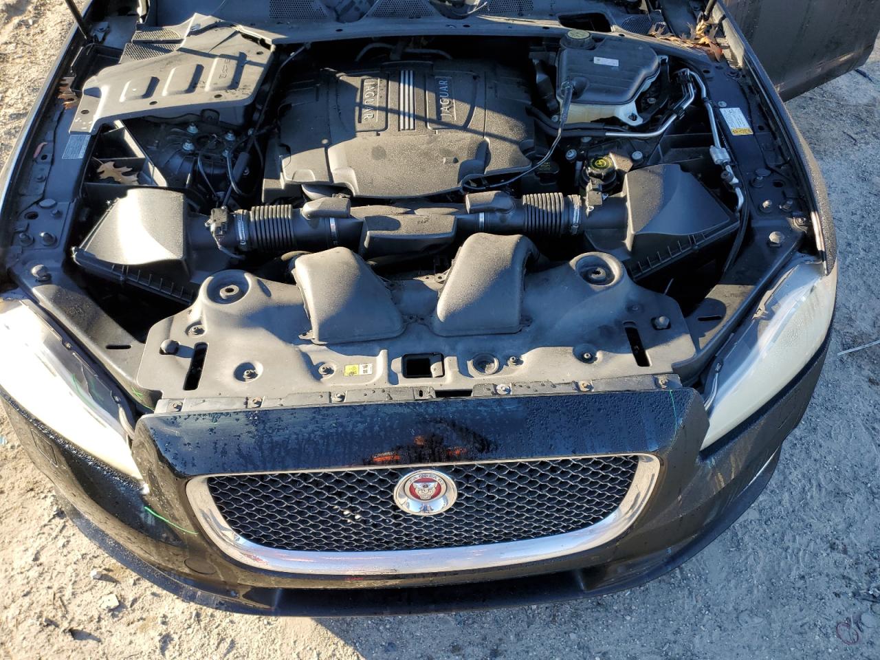 2012 Jaguar XJ - Image 11