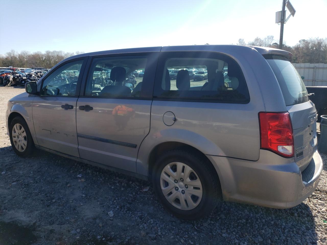 2014 Dodge Caravan - Image 2