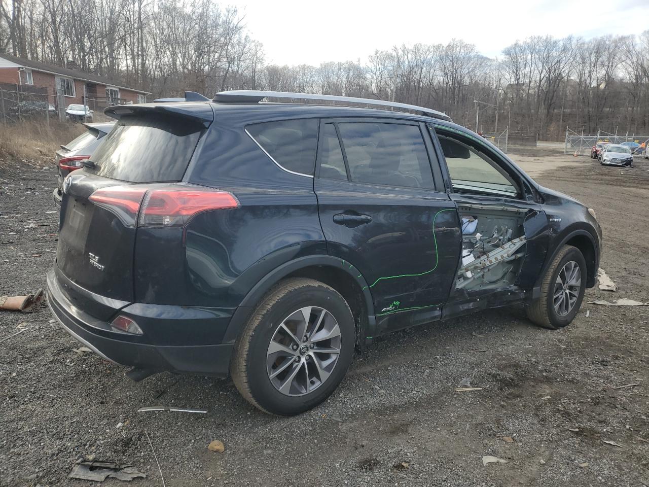 2017 Toyota RAV 4 - Image 3