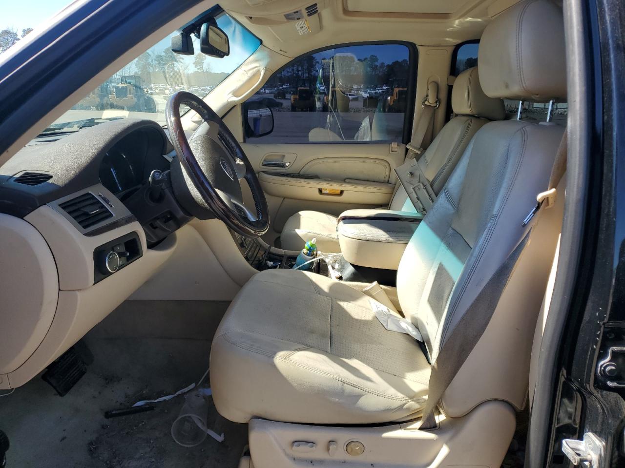 2008 Cadillac Escalade - Image 7