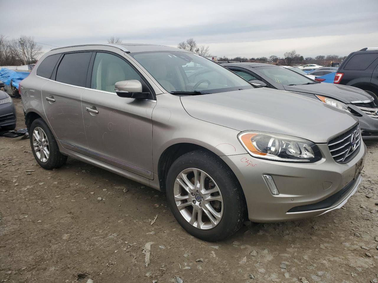 2015 Volvo XC60 - Image 4