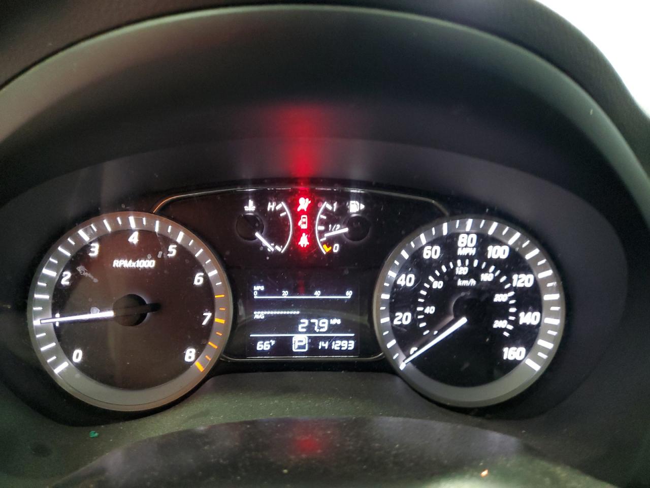 2013 Nissan Sentra - Image 9