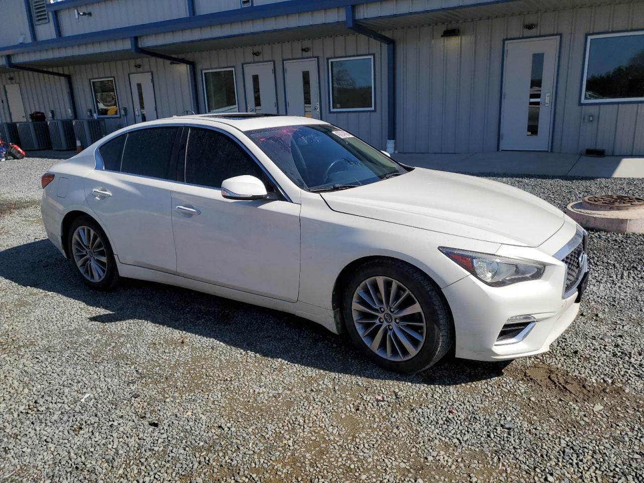 2018 Infiniti Q50 - Image 4