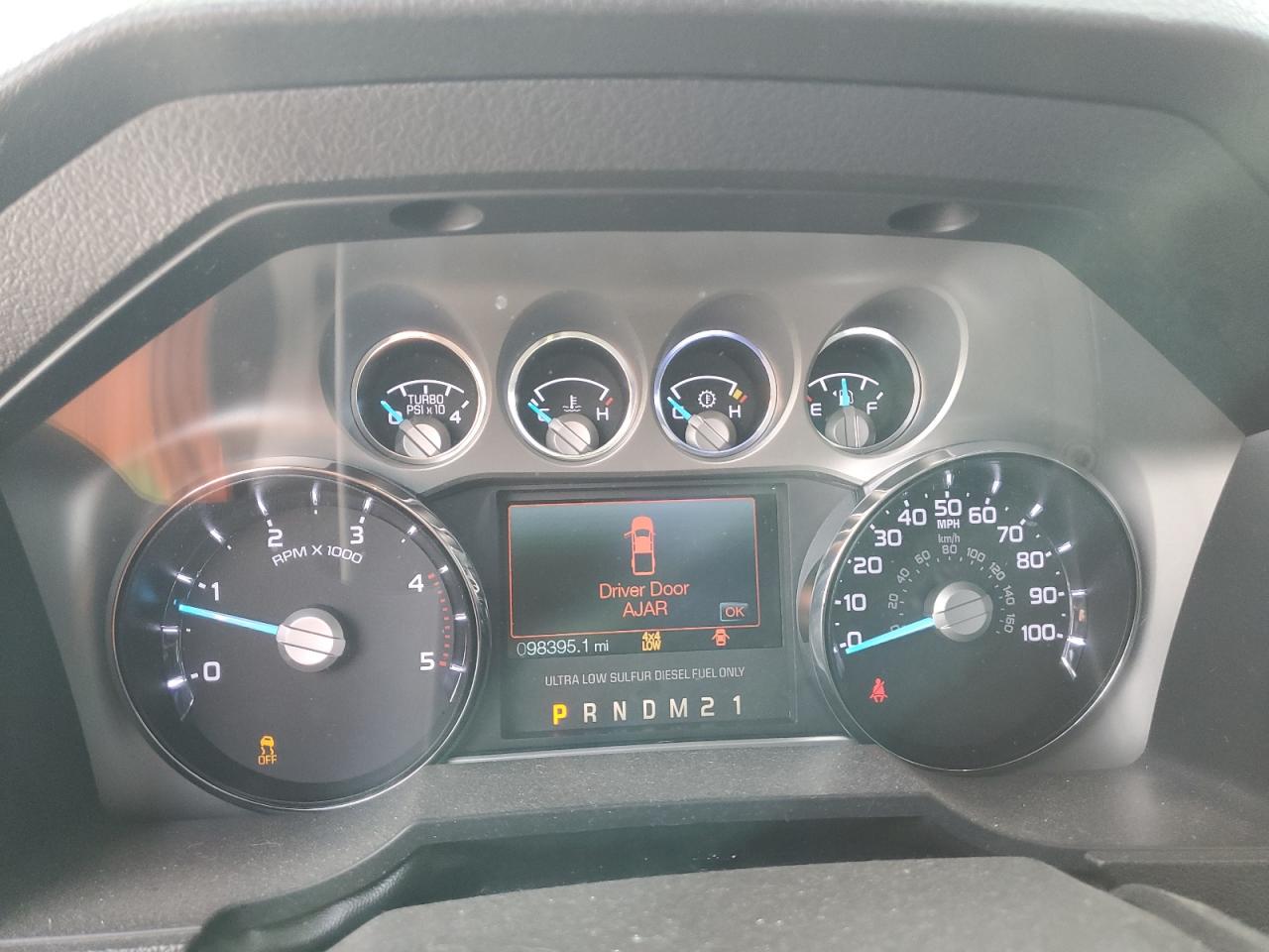 2015 Ford F350 - Image 9