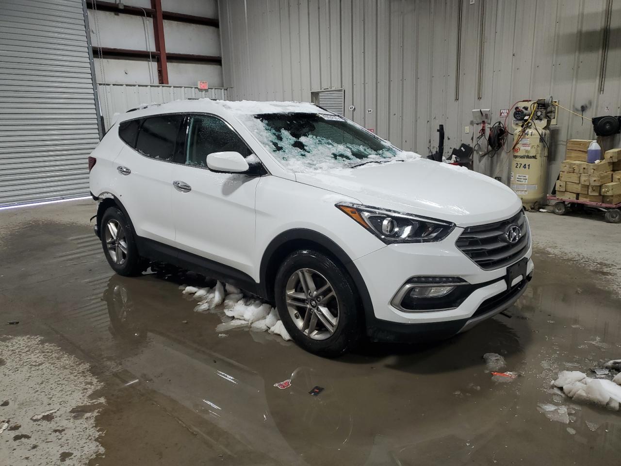 2017 Hyundai Santa Fe - Image 4