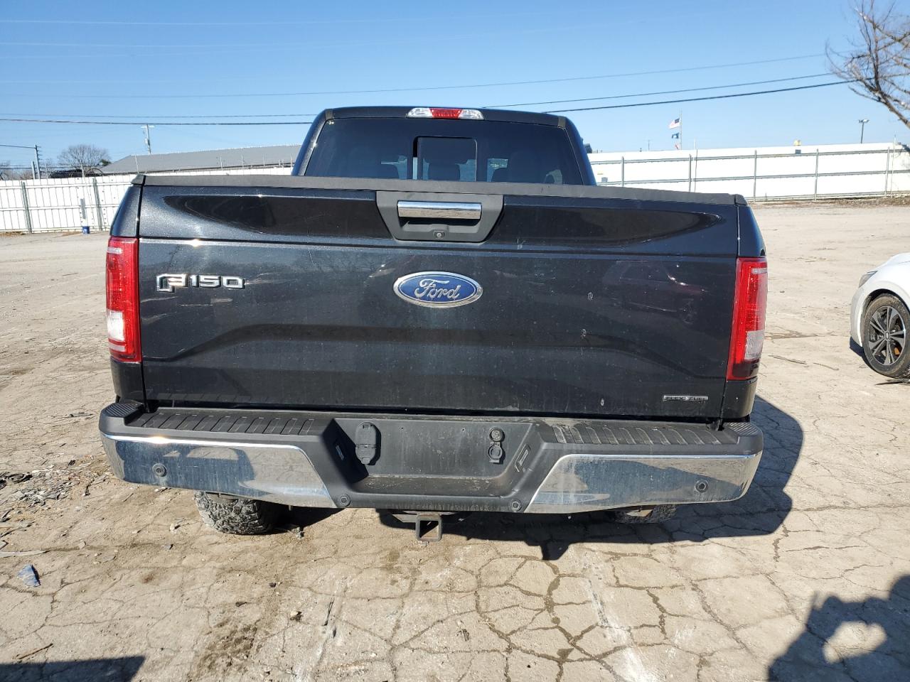 2015 Ford F-150 - Image 6