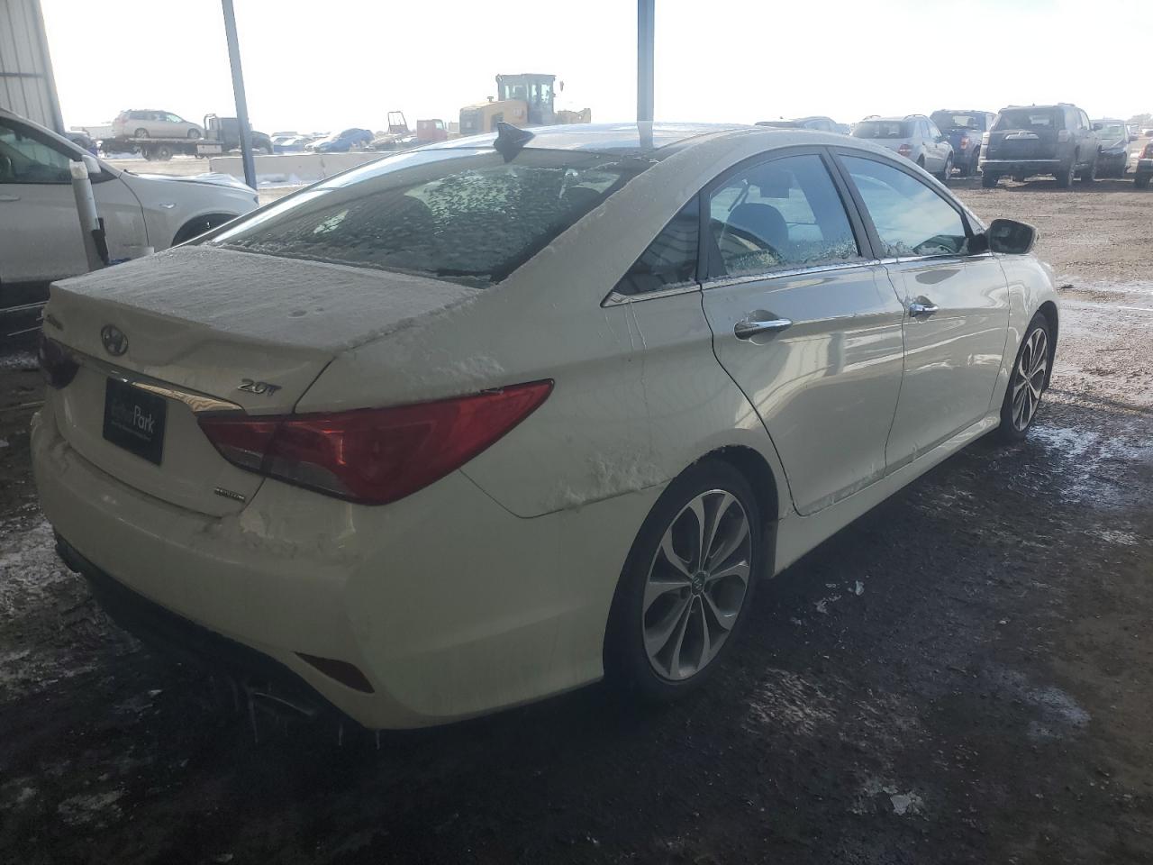 2014 Hyundai Sonata - Image 3