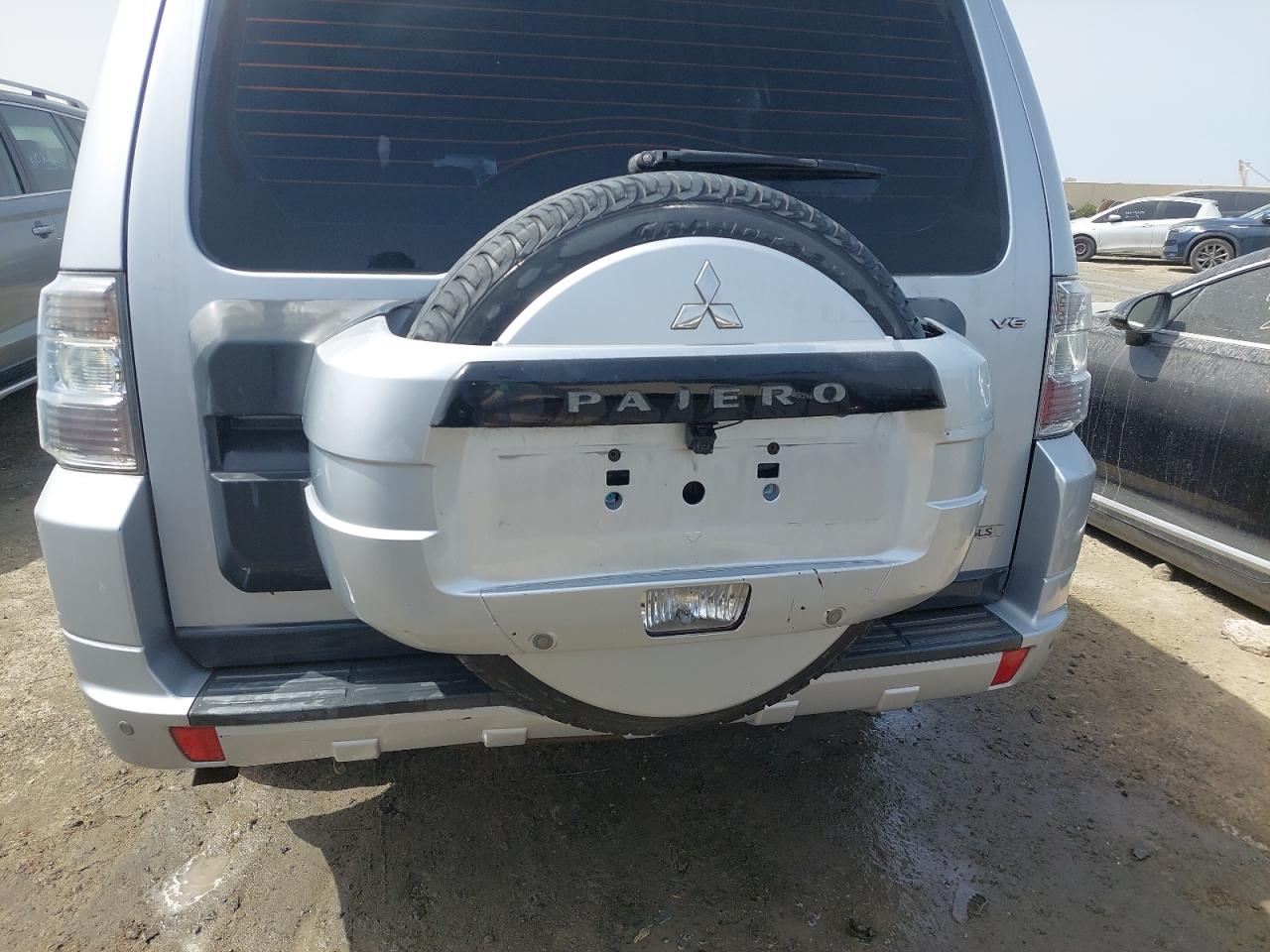 JMYLRV95WBJJ704094 - 2011 Mitsubishi Pajero - #47153905