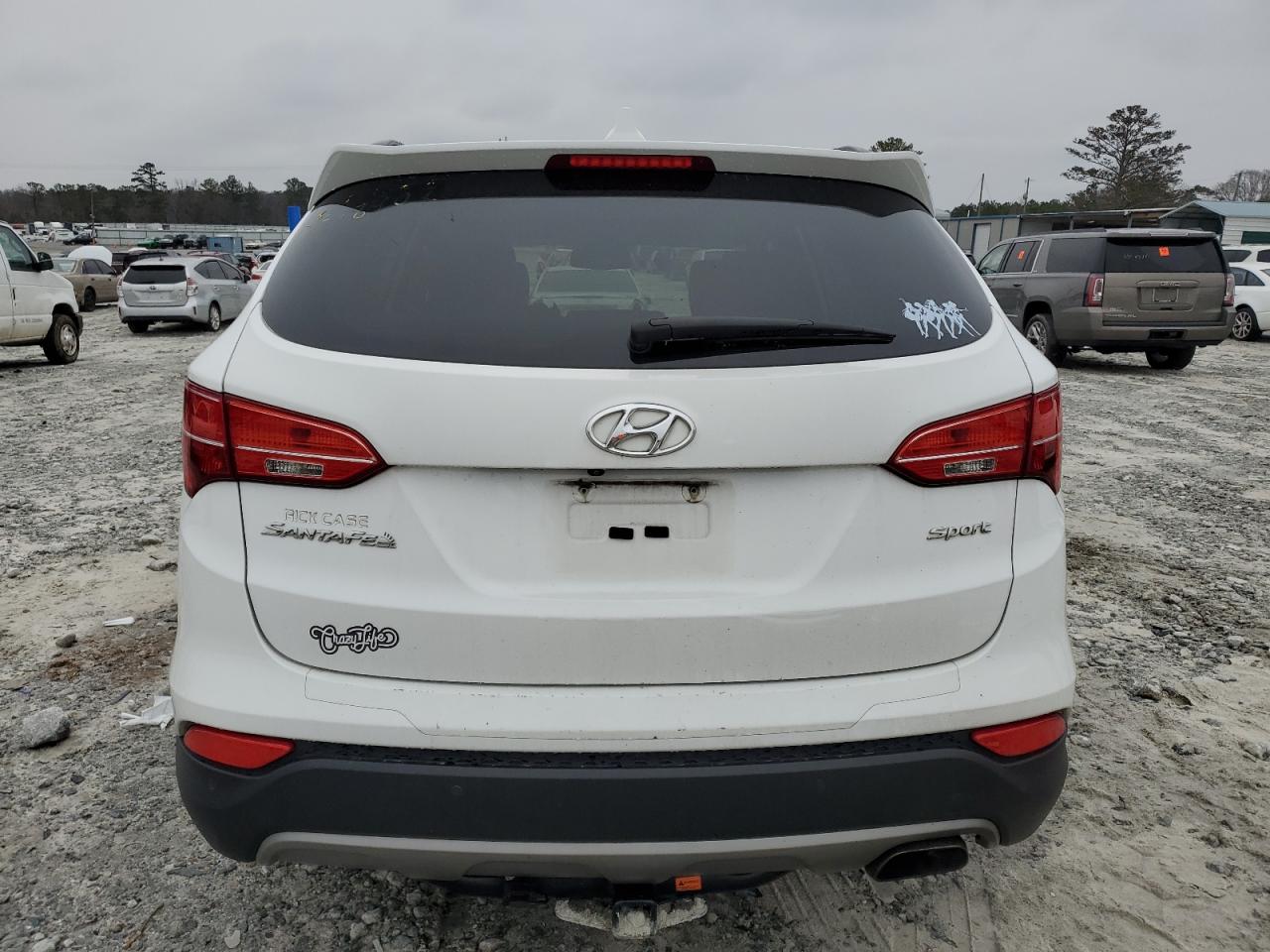 2016 Hyundai Santa Fe - Image 6