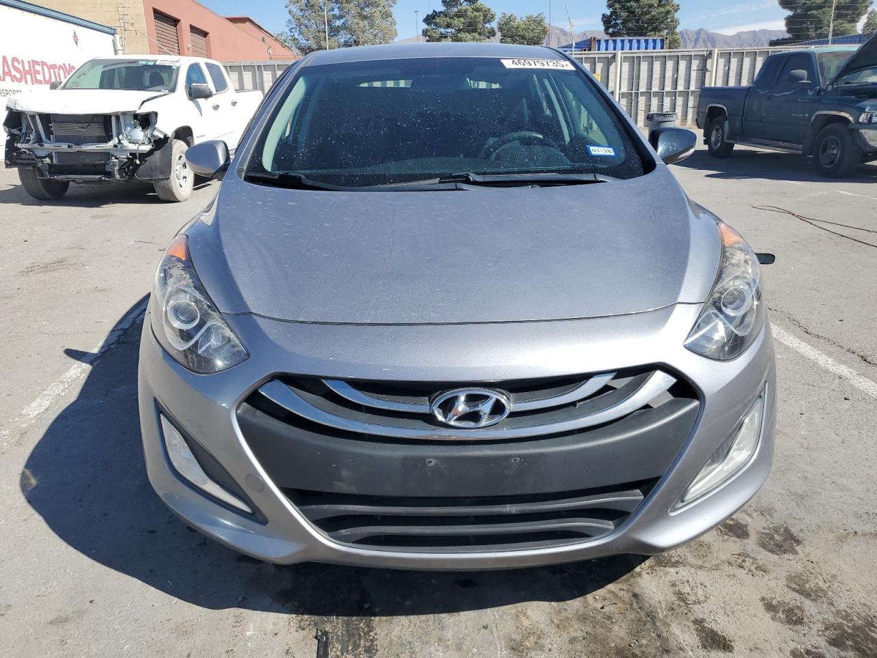 2013 Hyundai Elantra - Image 5