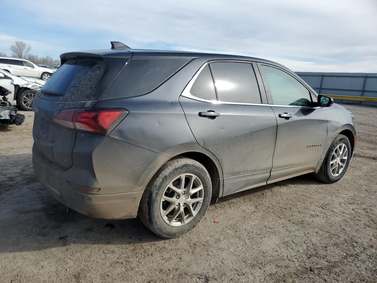 2023 Chevrolet Equinox - Image 3