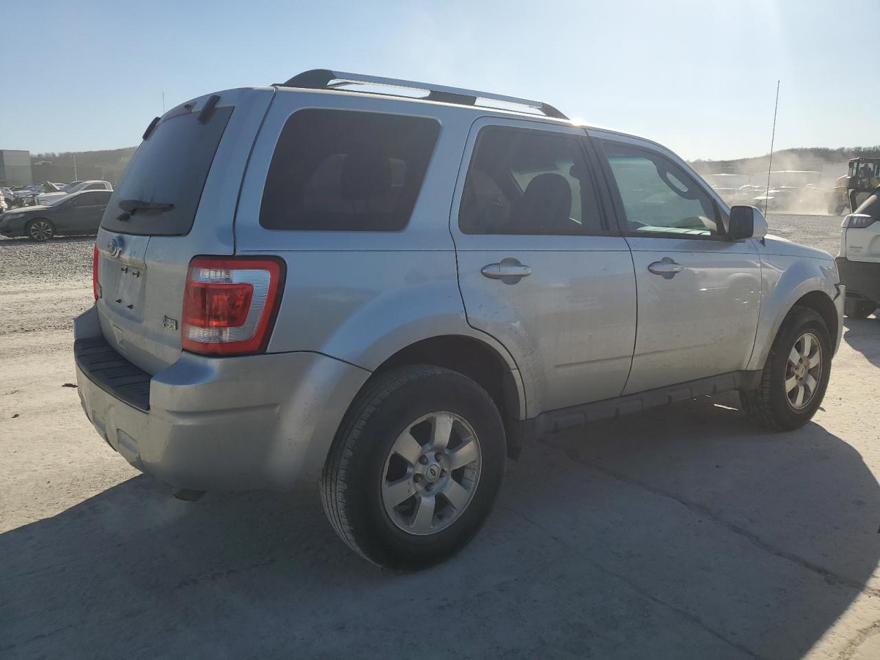 2012 Ford Escape - Image 3