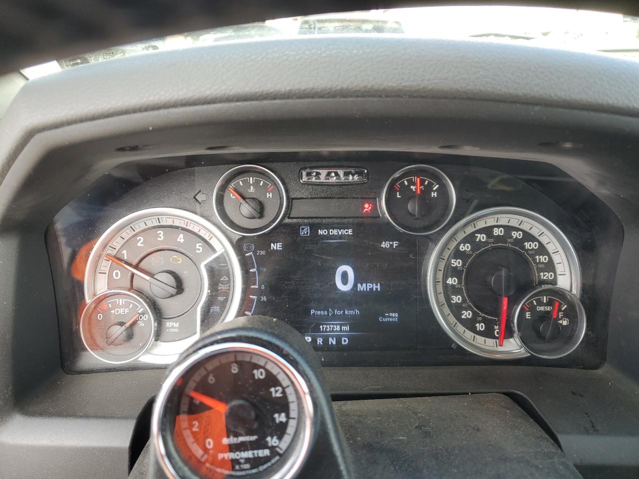 2015 RAM 2500 - Image 9