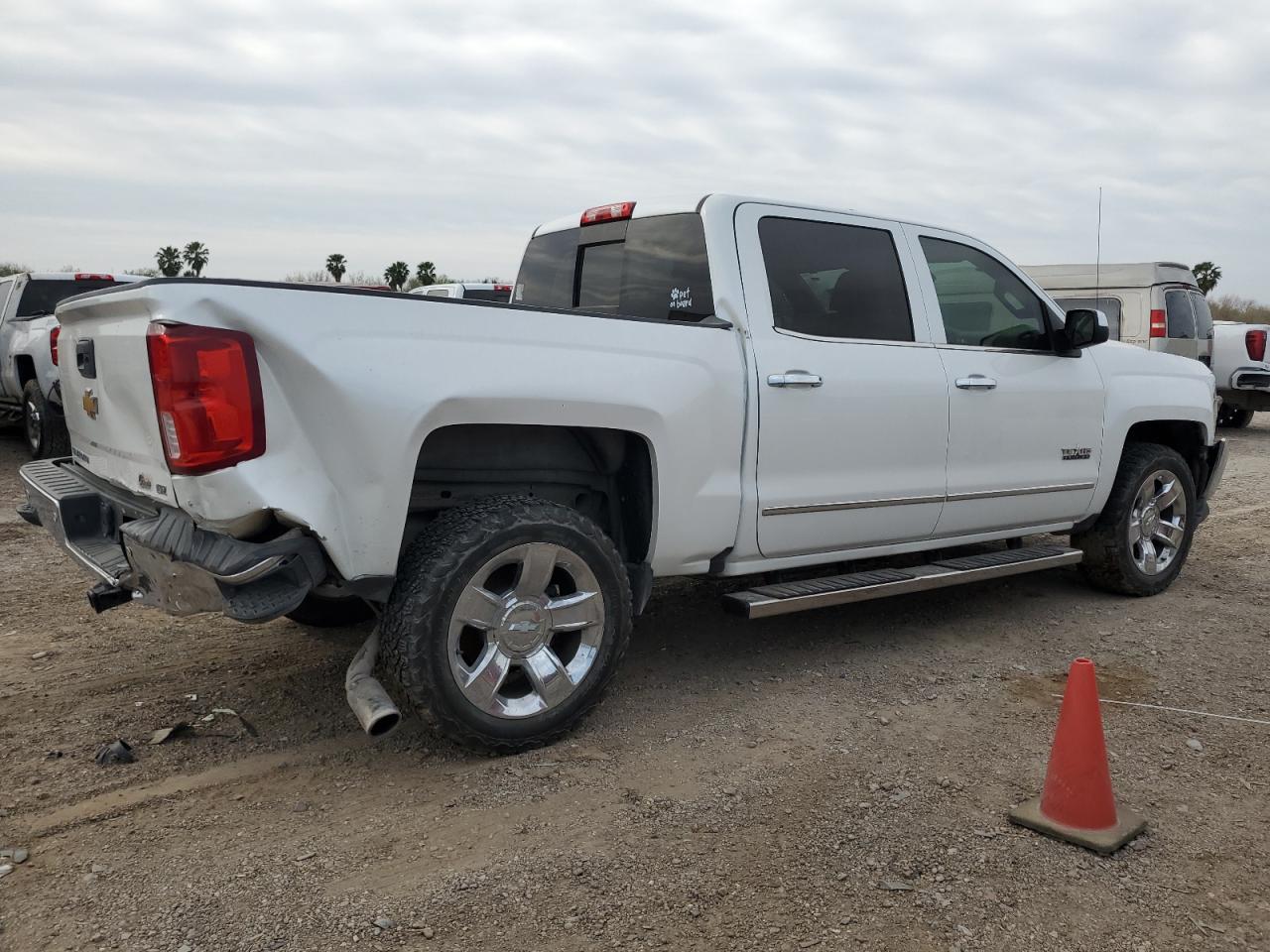 2016 Chevrolet Silverado - Image 3