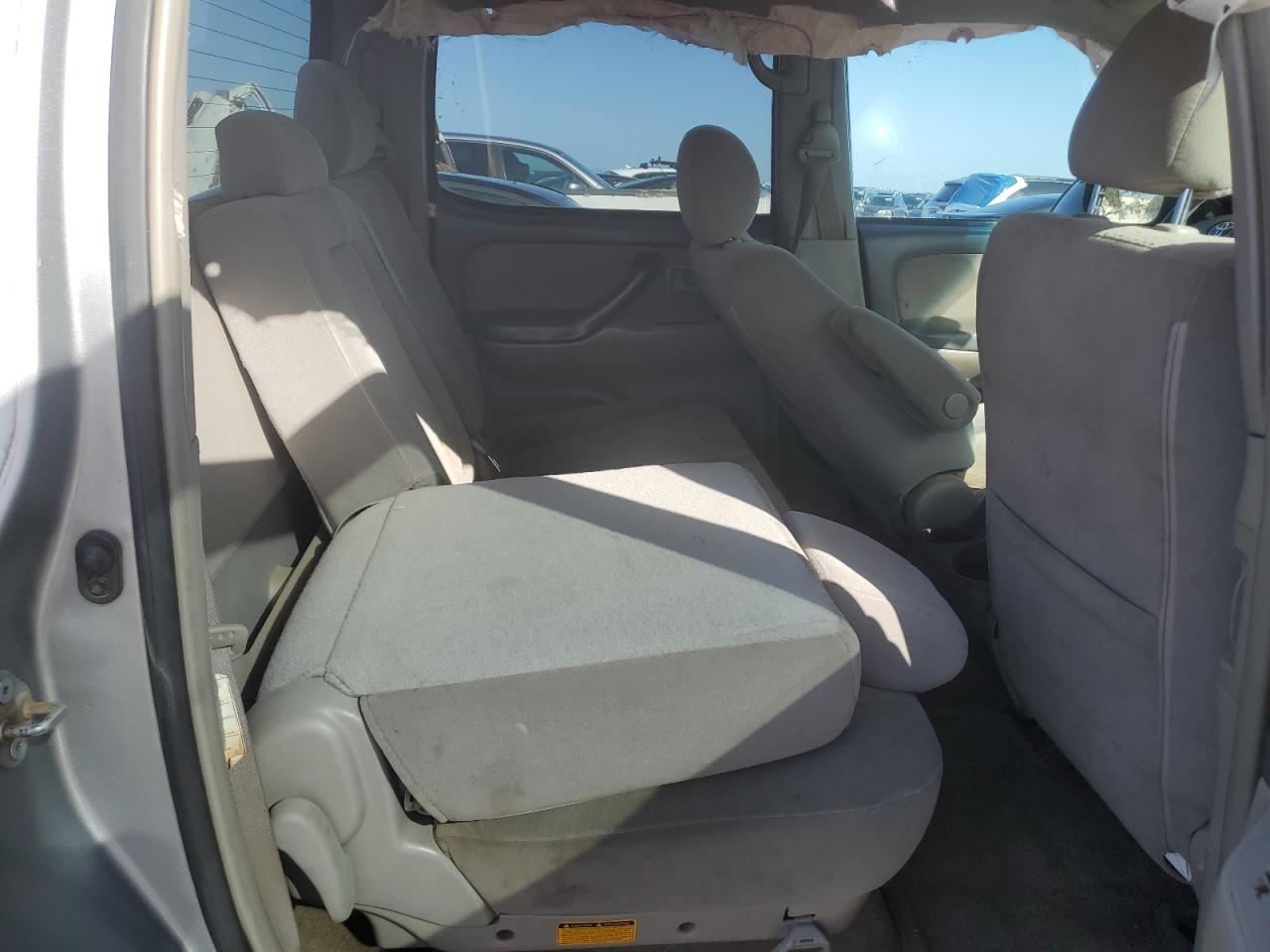 2005 Toyota Tundra - Image 10