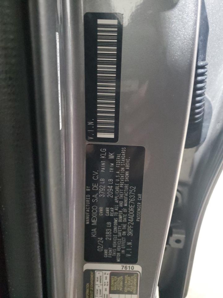 2024 Kia Forte - Image 13
