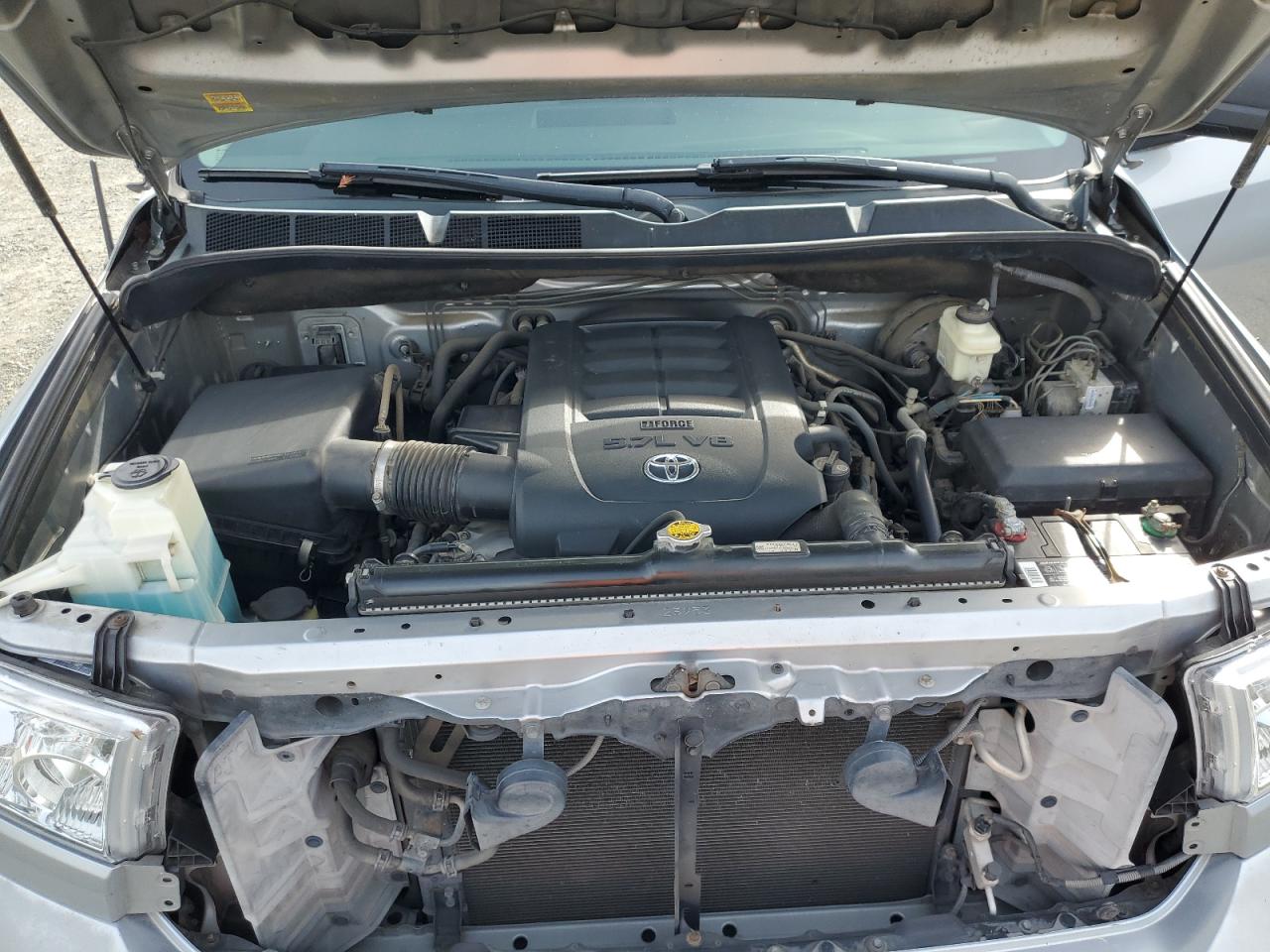 2011 Toyota Tundra - Image 11