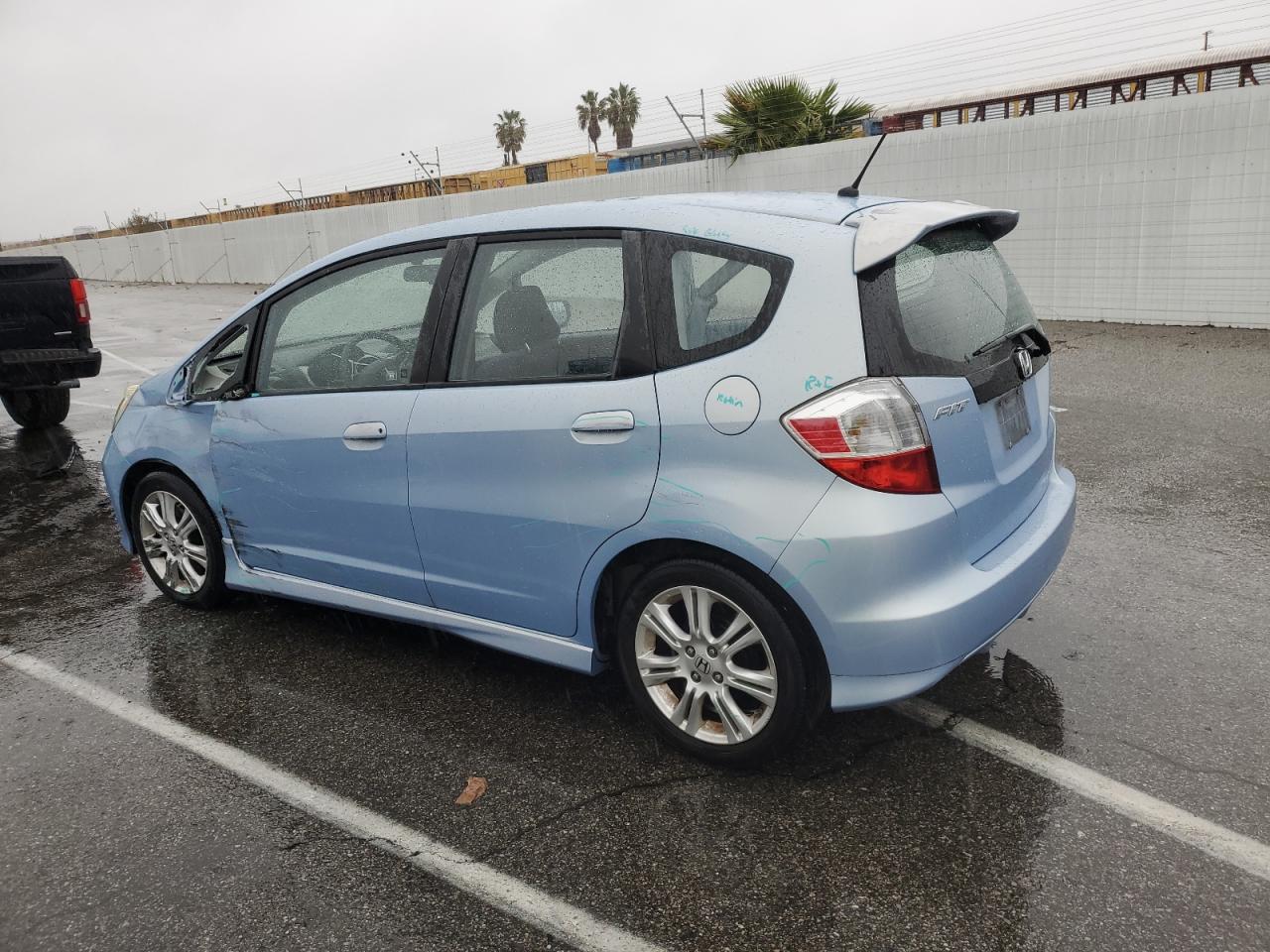2010 Honda Fit - Image 2